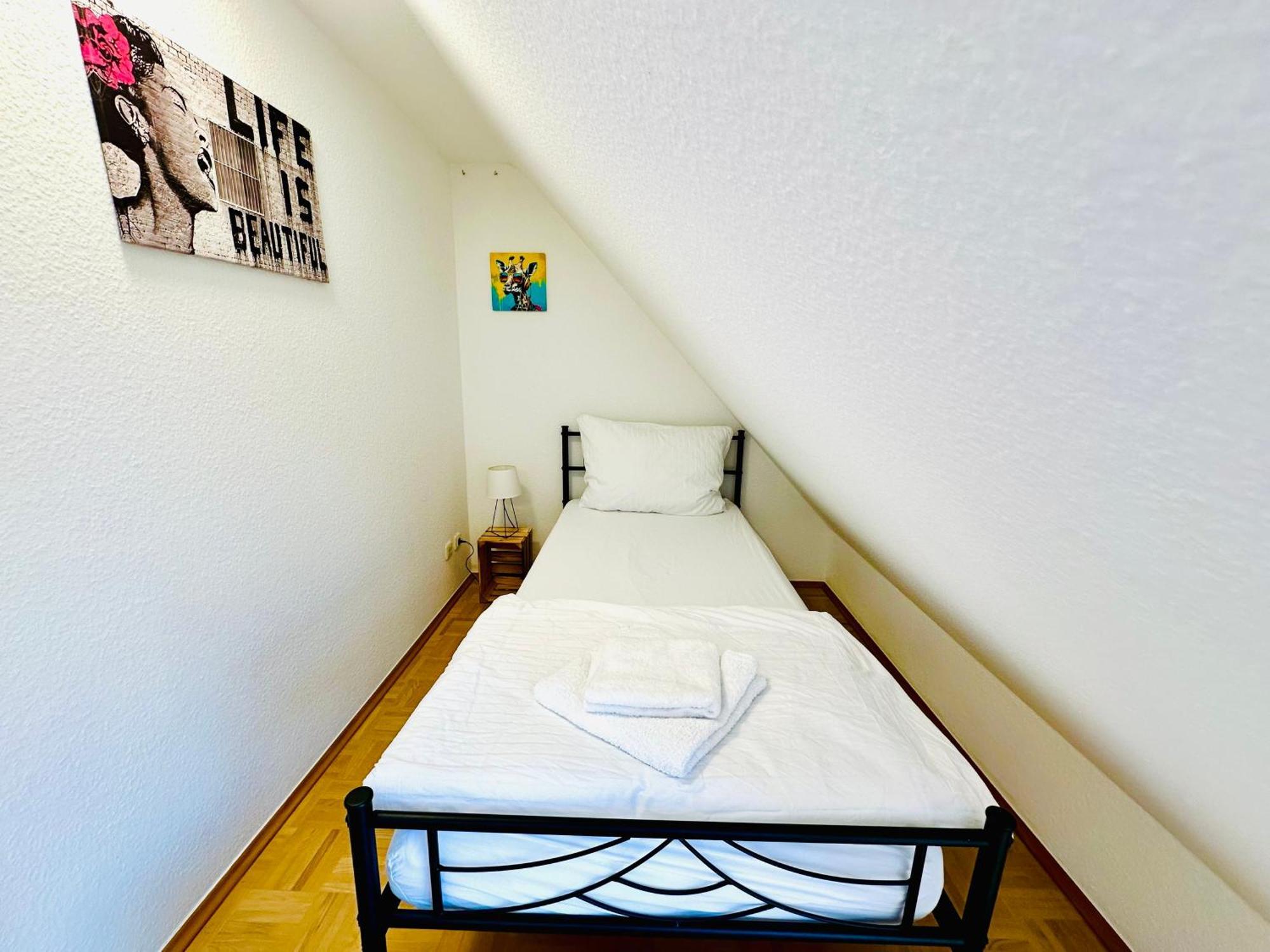 Lejlighed Massive Karli Loft - Over 130 Meters Floor Space - Theater - 4 Private Sleeping Areas - Location In